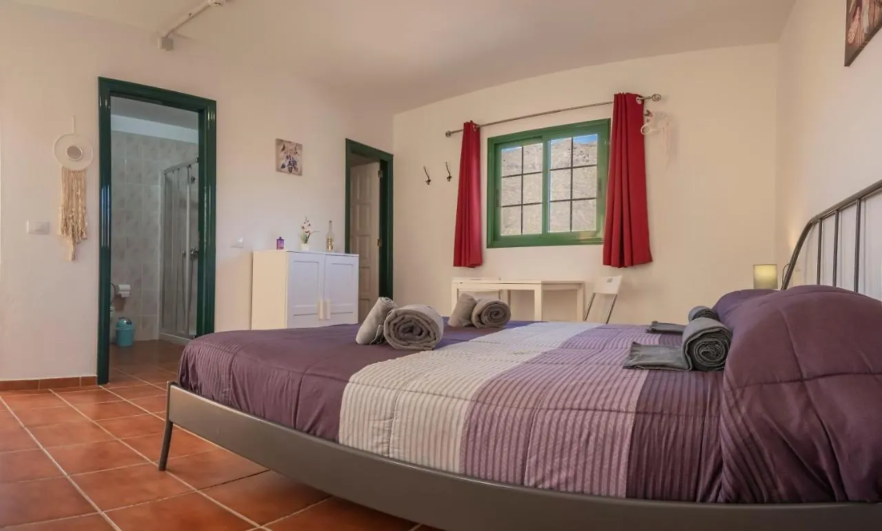 Vistalroque Bed and Breakfast Arona  Bed & Breakfast